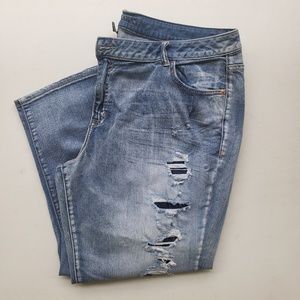 Lane Bryant distressed capris